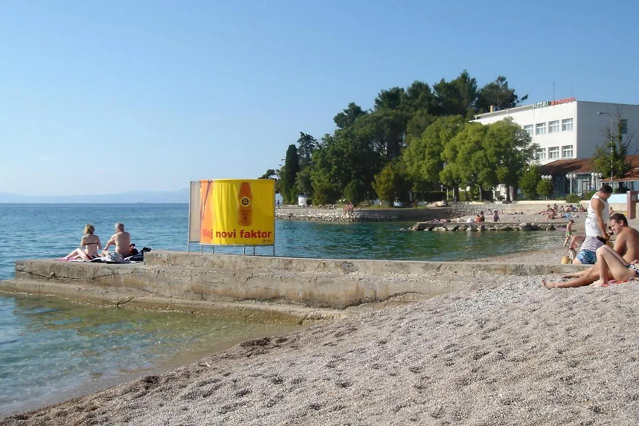 Apartments By The Sea Malinska, Krk - 19227 Malinska