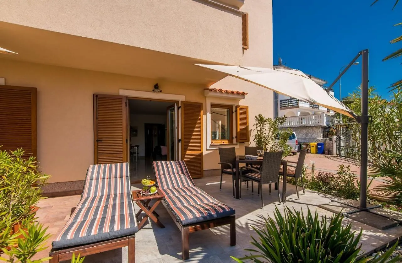 Apartments By The Sea Malinska, Krk - 19227