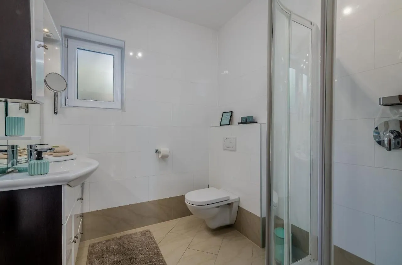 Apartments By The Sea Malinska, Krk - 19227 Croatia